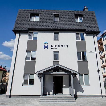 Новый Хостел Nesvit Киев Академгородок Kültér fotó